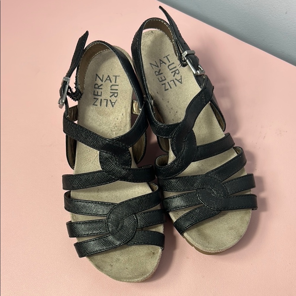 Naturalizer Women's Black Sandals